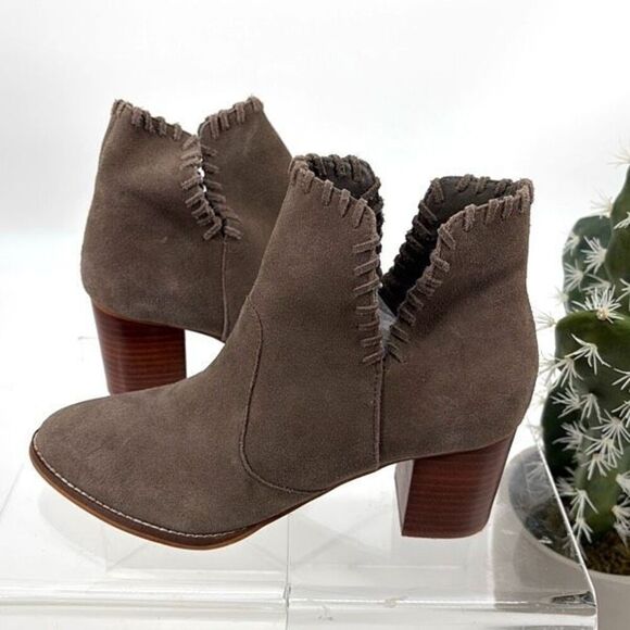 Urban Outfitters UO Sasha Whip Stitch Suede Ankle Boot Size 8M Taupe - Picture 7 of 16
